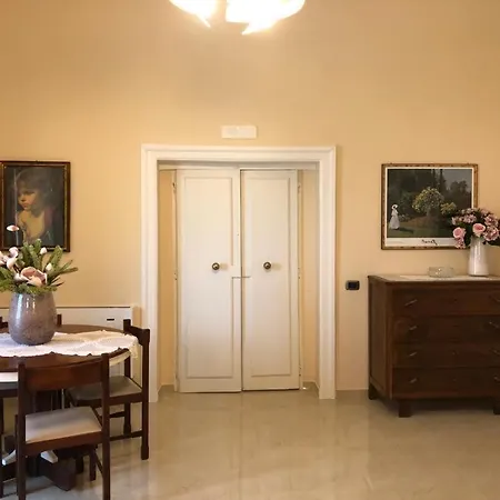 Holiday home Palazzo Galzerano Moio della Civitella
